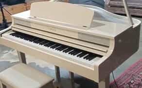 Рояль белый, Yamaha