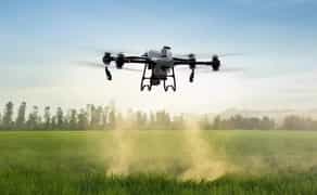 Аграрний дрон DJI AGRAS