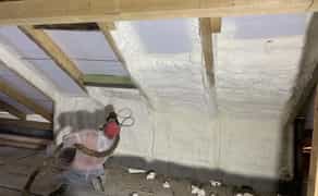 Утеплення даху та мансарди: комфорт і тепло у вашому домі!