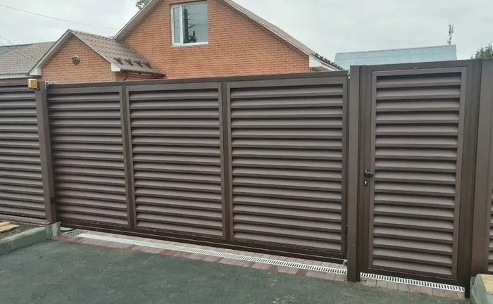 Відкатні ворота. Консольні ворота/Автоматика для розсувних воріт Відкатні ворота. Консольні ворота/Автоматика для розсувних воріт