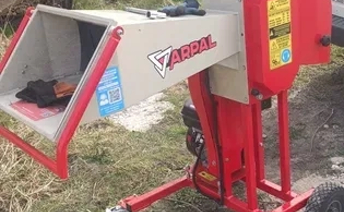 Подріблення гілок , спил дерев Подріблення гілок , спил дерев