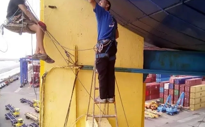 Послуги висотників, промисловий альпінізм Послуги висотників, промисловий альпінізм