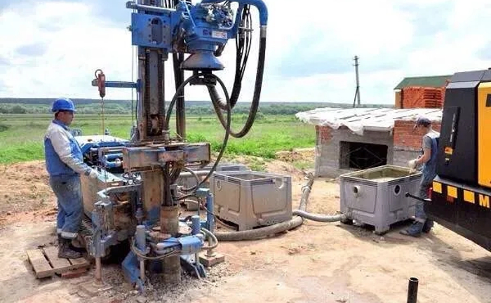 Буріння скважин, буріння. Ремонт насосів, насосних станцій Буріння скважин, буріння. Ремонт насосів, насосних станцій