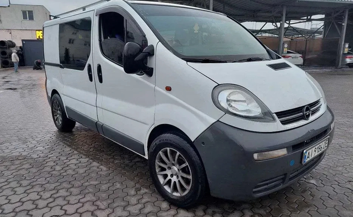 Бус Opel Vivaro у користування. Комфорт Бус Opel Vivaro у користування. Комфорт