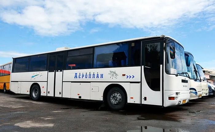 Volvo B10 на 50 місць. Комфорт та ціна