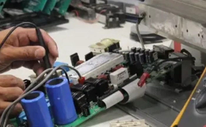 Ремонт частотного перетворювача частотника Ремонт частотного перетворювача частотника