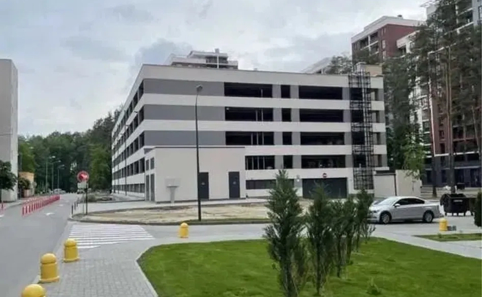 Крона Парк Паркінг Крона Парк Паркінг