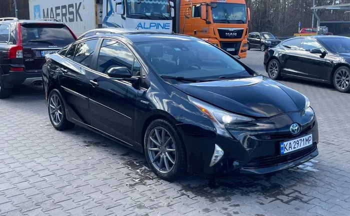 Авто Prius 2012-2022. 5000 гривень/тиждень Авто Prius 2012-2022. 5000 гривень/тиждень