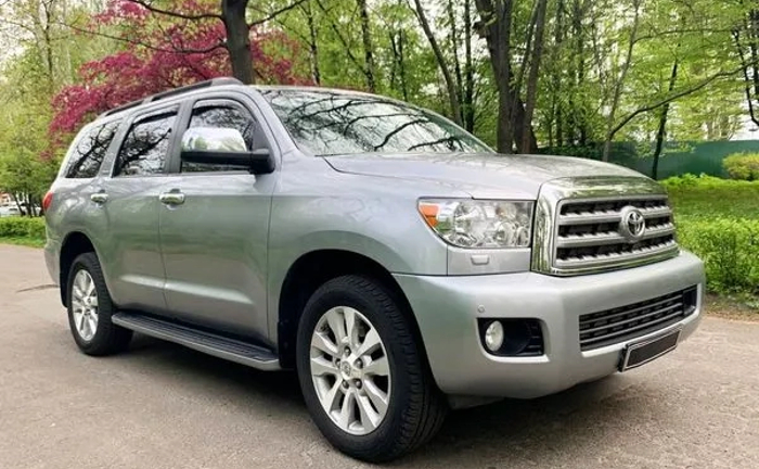 237 Позашляховик на весілля Toyota Sequoia срібляста 237 Позашляховик на весілля Toyota Sequoia срібляста