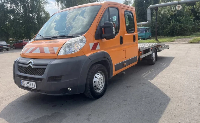 Надаю послуги евакуатора, з максимальним комфортом для клієнта