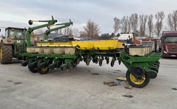 Сівалка JOHN DEERE 7200 (2116)