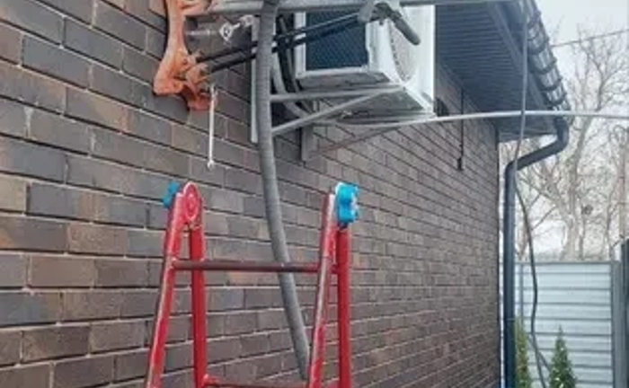 Алмазне буріння отворів під будь-які будівельні проходи та комунікації Алмазне буріння отворів під будь-які будівельні проходи та комунікації