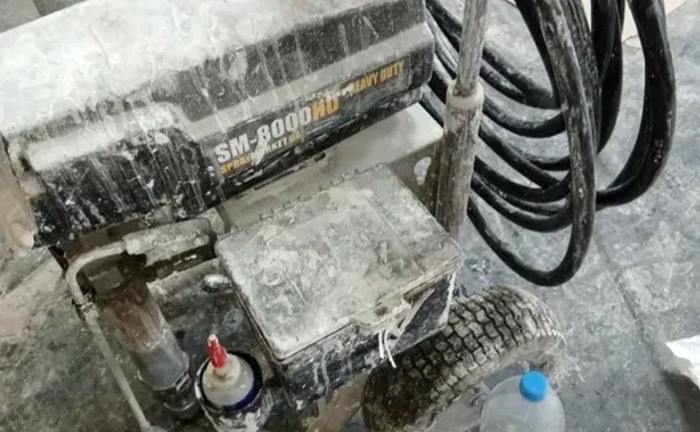 Пропоную послуги по безповітряному фарбуванні комерційних об'єктів Пропоную послуги по безповітряному фарбуванні комерційних об'єктів