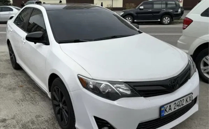 Авто Toyota Camry гібрид, Авто Toyota Camry гібрид,