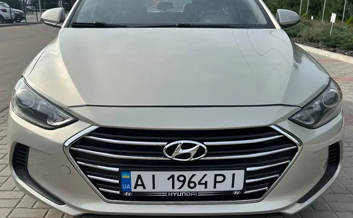 Авто Hyundai Elantra