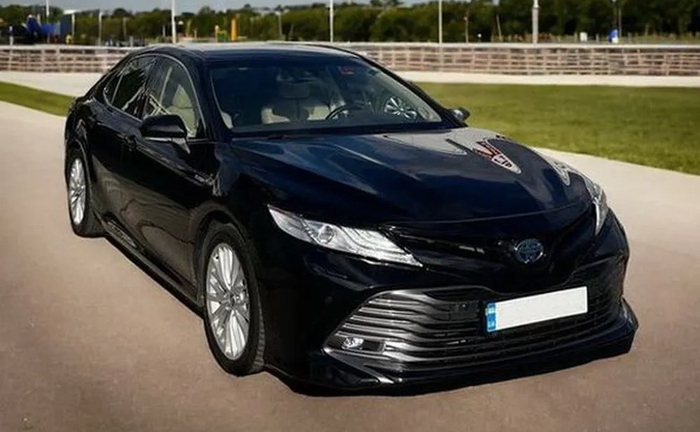 443 Toyota Camry 2025 — Camry без водія