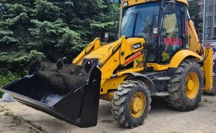 Екскаватор-навантажувач JCB 3CX Екскаватор-навантажувач JCB 3CX