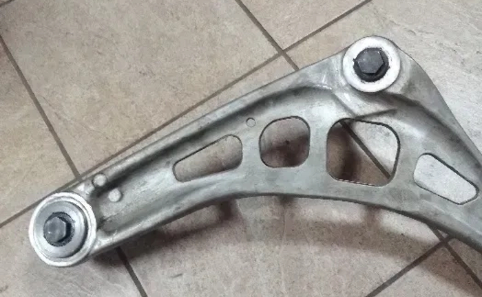 Реставрация рычагов, опор, наконечников, рамок суппортов.