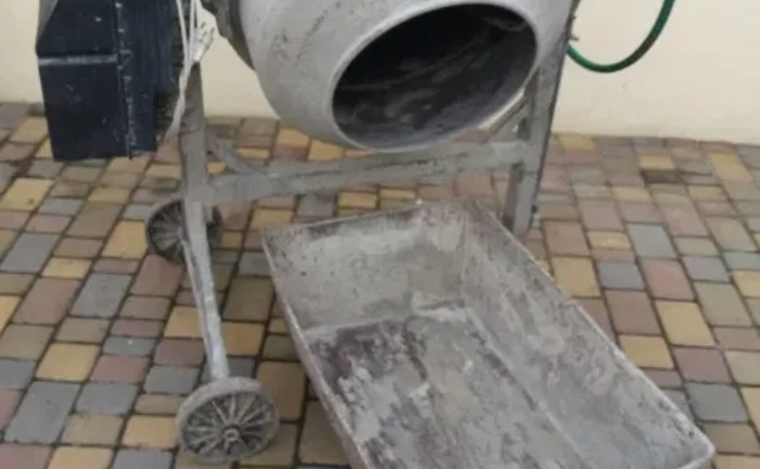 Бетонозмішувач Бетонозмішувач