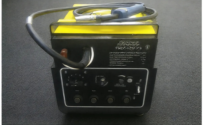 Зварювальний напівавтомат ПДУ-150-УЗ Зварювальний напівавтомат ПДУ-150-УЗ