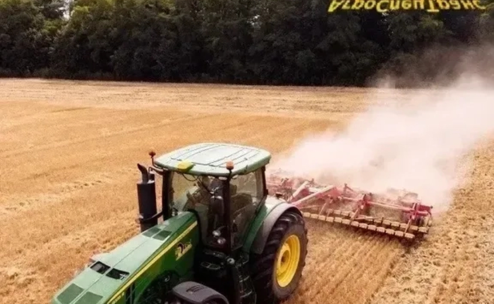 Мульчер для подрібнення стерні та підготовки ґрунту Мульчер для подрібнення стерні та підготовки ґрунту