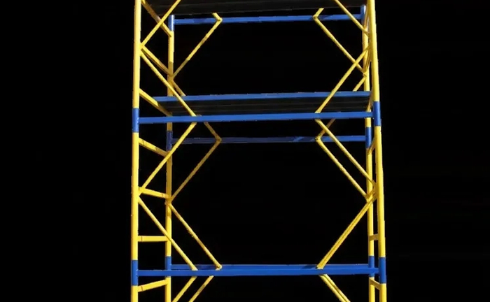 Вишка-тура — Мобільне риштування на колесах!