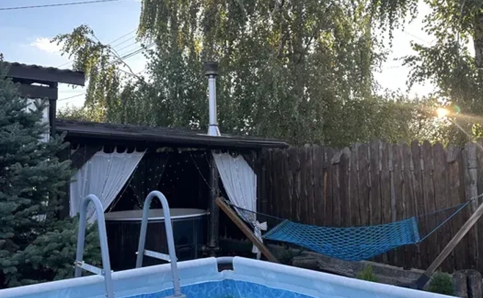 Для компаній 1500/год Будинок з басейном, мангалом, лазнею, спа-чан