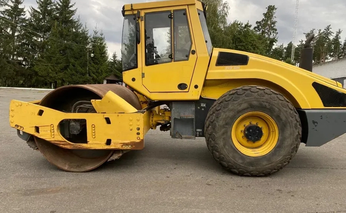 Грунтовий каток Bomag BW177 Грунтовий каток Bomag BW177
