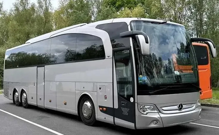 Автобус / мікроавтобус / міжнародні перевезення /8 – 80 місць Автобус / мікроавтобус / міжнародні перевезення /8 – 80 місць