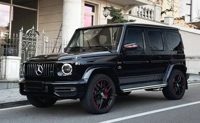 295 НОВИЙ Mercedes-Benz G63 AMG Гелік з водієм або без 295 НОВИЙ Mercedes-Benz G63 AMG Гелік з водієм або без