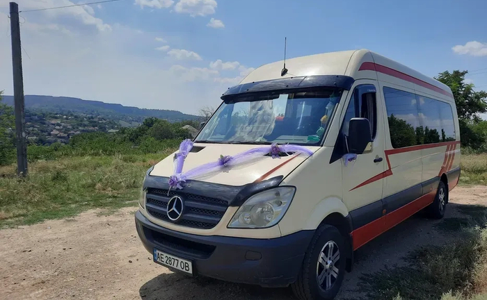 Пасажирські перевезення по місту та Україні – комфортно та безпечно