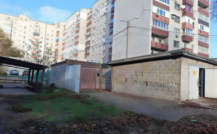 Капітальний гараж (р-н Старого мосту)