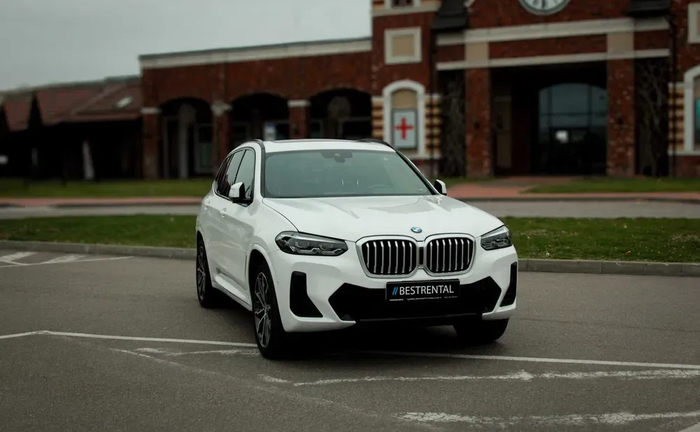BMW X3 30i - легкове авто BMW X3 30i - легкове авто