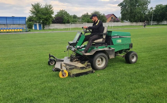 Самохідна роторна газонокосарка Ransomec Frontline 728 Самохідна роторна газонокосарка Ransomec Frontline 728