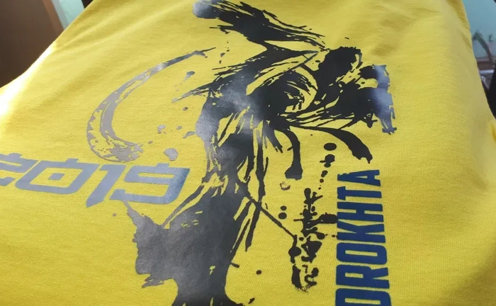 Друк на футболках, шовкографія, трафаретний друк, трансфер