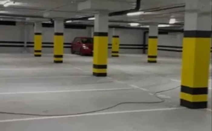 Власне паркомісце в підземному паркінгу
