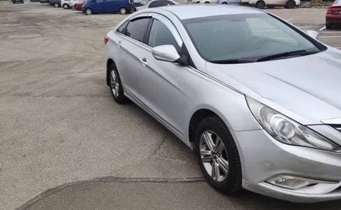 Автомобіль Hyundai Автомобіль Hyundai