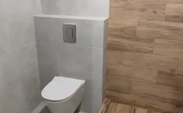 Плиточник — ремонт ванни під ключ якісно та вчасно