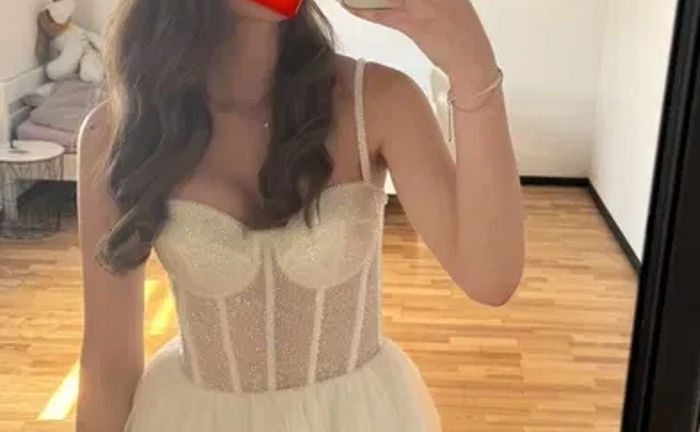 Чарівне плаття, куплене у салоні Троянда