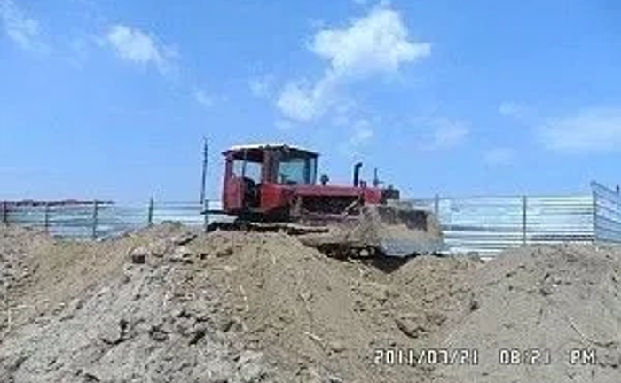 Послуги бульдозера ДТ-75 Послуги бульдозера ДТ-75