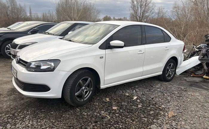 Авто Polo седан Авто Polo седан