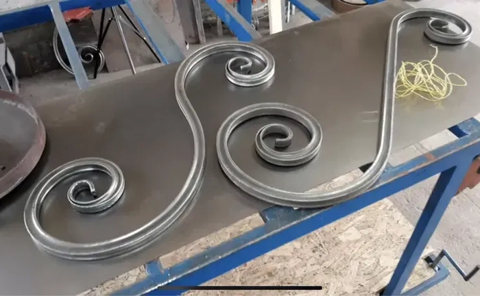 Послуги трубогиба теплиці ангари холодна ковка сварочні роботи 25 грн. Послуги трубогиба теплиці ангари холодна ковка сварочні роботи 25 грн.