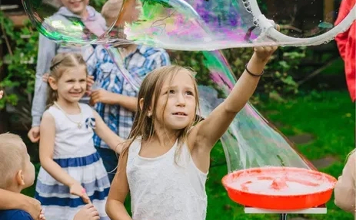 Шоу мильних бульбашок