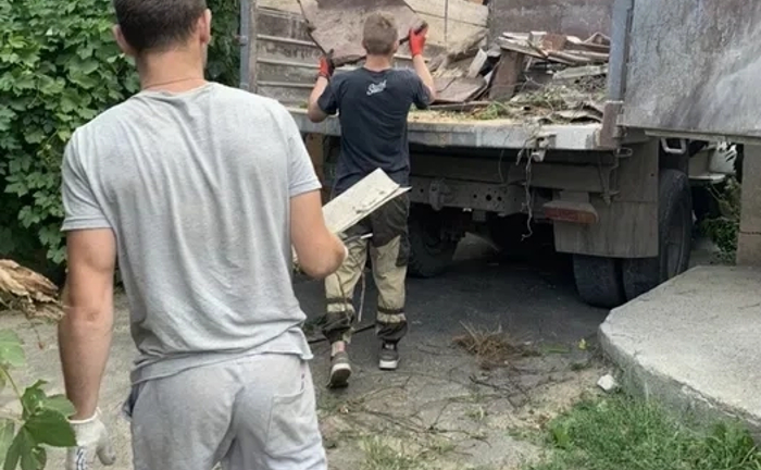 Вивезення сміття, демонтаж, вантажники, прибирання територій Вивезення сміття, демонтаж, вантажники, прибирання територій