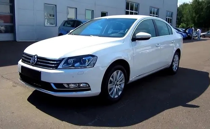 Автомобіль Volkswagen 2012 Автомобіль Volkswagen 2012