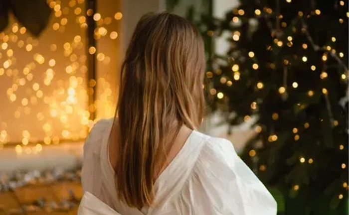 Біла молочна сукня на вік 8-10 років. Для фотосесії.