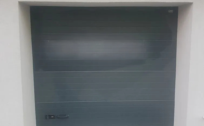 Гараж ЖК Рідний Дім, зручний заїзд