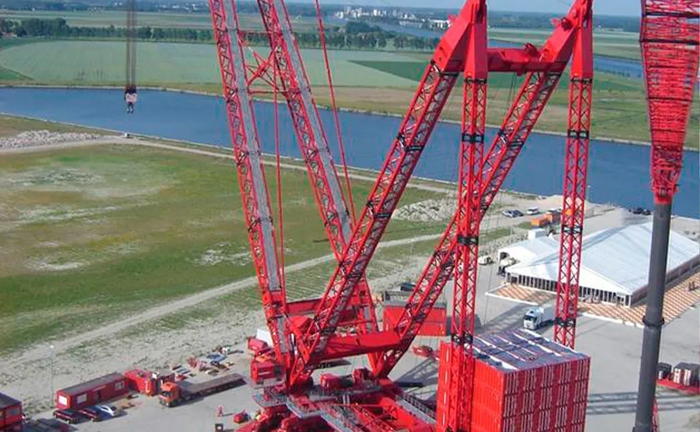 КІЛЬЦЕВИЙ КРАН MAMMOET PTC 200 КІЛЬЦЕВИЙ КРАН MAMMOET PTC 200