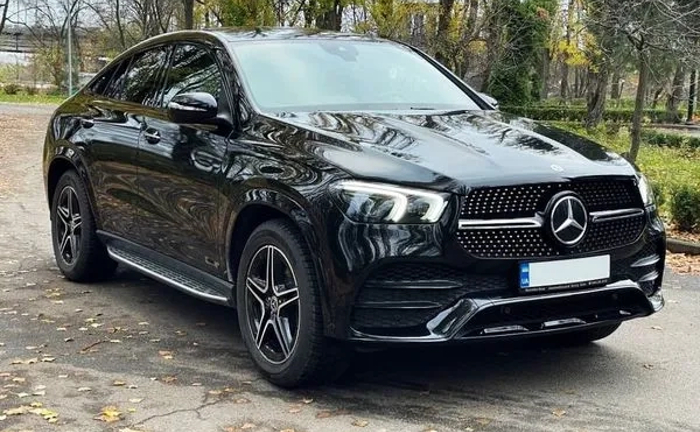 111 Mercedes Benz GLE 350D Coupe на весілля 111 Mercedes Benz GLE 350D Coupe на весілля