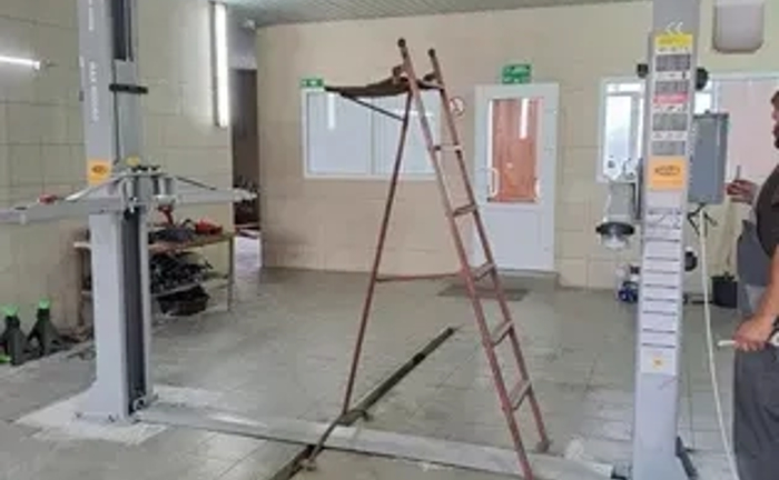 Встановлення, ремонт двостійкових гідравлічних підіймачів